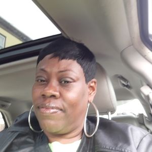 Meet your Posher, Carla